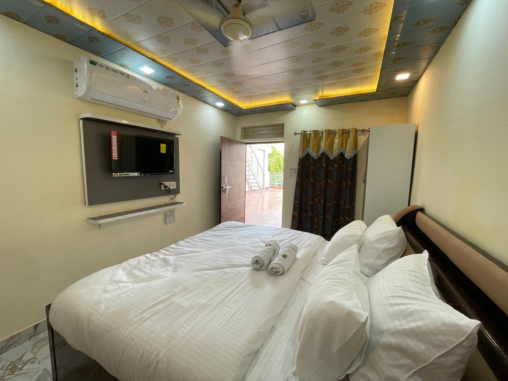 The Marigold Bliss Apartman Agra Kültér fotó